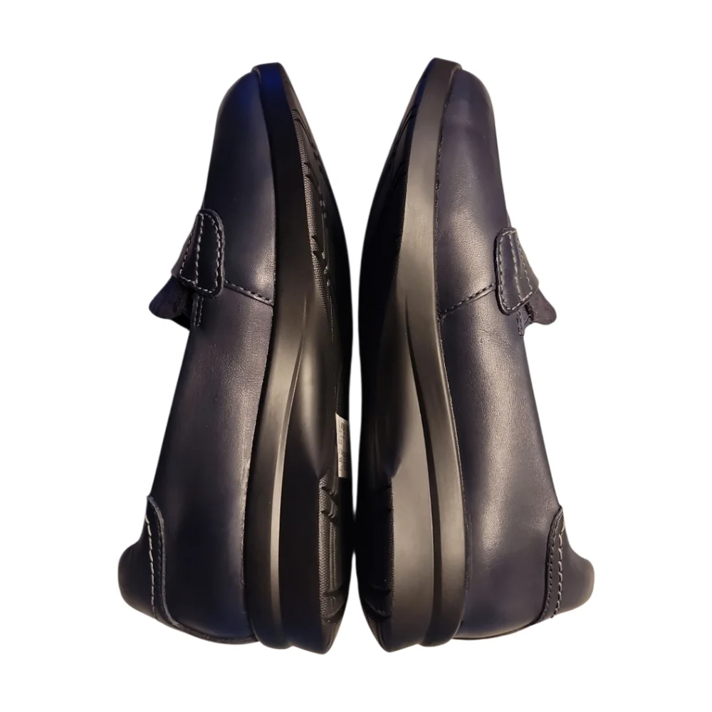 Clarks Ellowyn Penny Loafers 7W womens Navy leather textile preppy academia